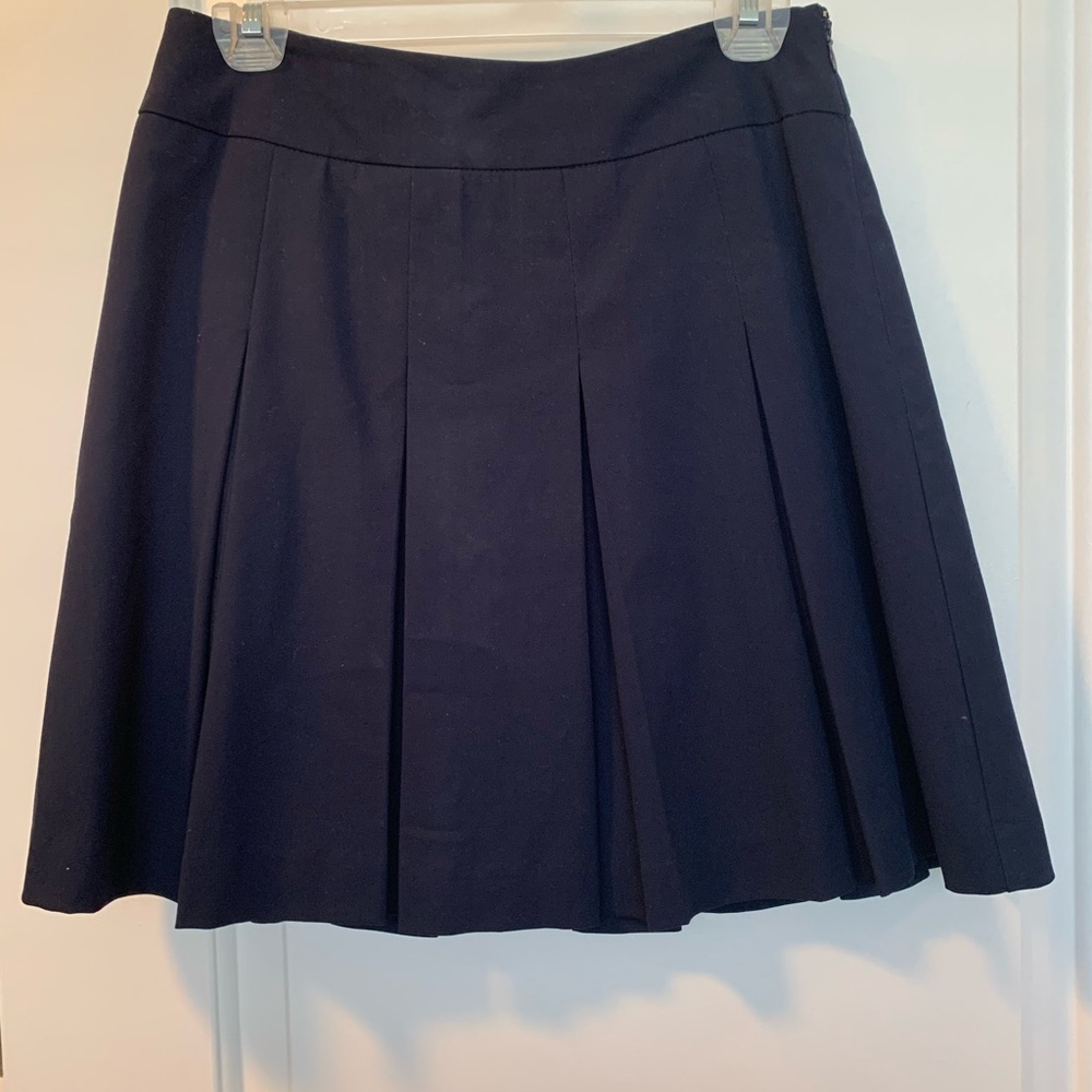 NY&Co pleated blue skirt in size 0